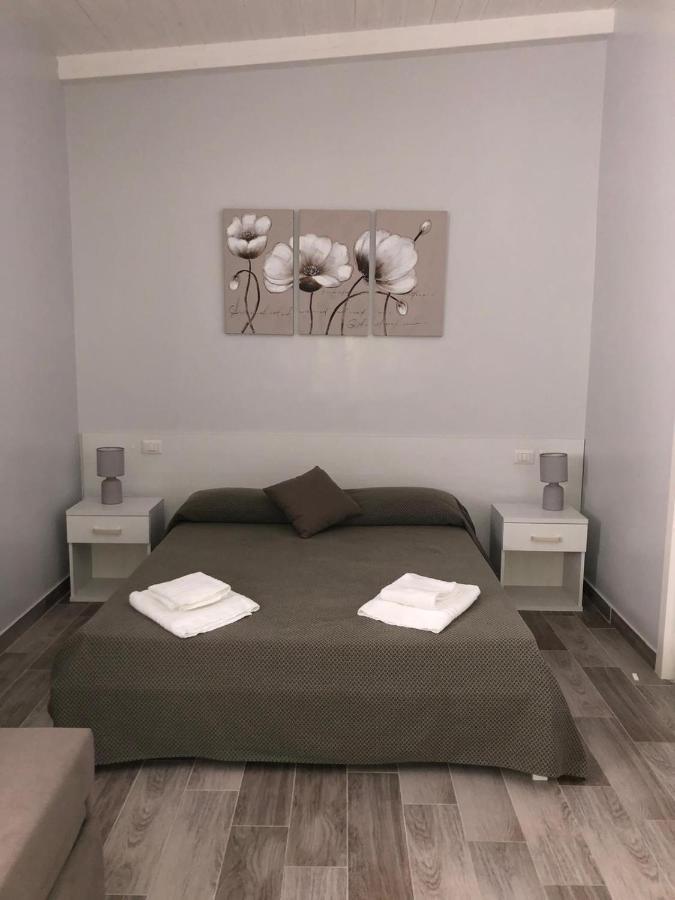 B&B Vittorio Emanuele Cirò Marina Exteriör bild