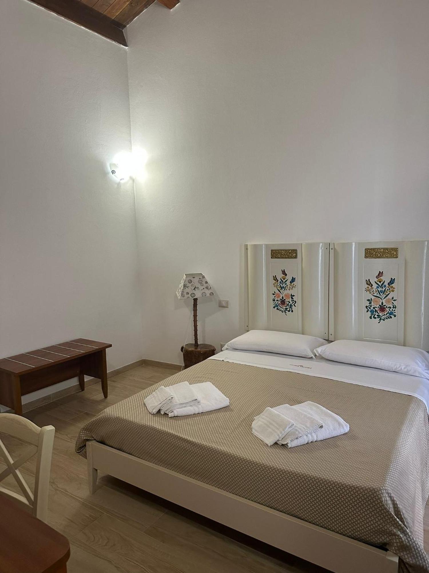 B&B Vittorio Emanuele Cirò Marina Exteriör bild